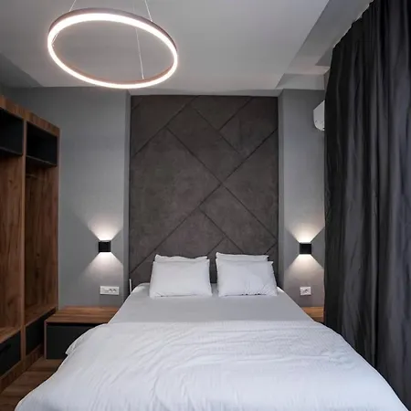 Griffon Bar Food Apartments Struga Extérieur photo