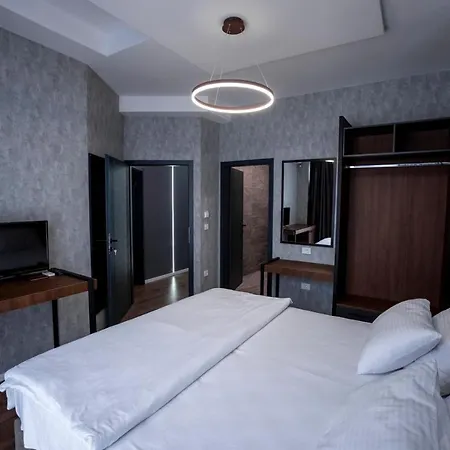 Griffon Bar Food Apartments Struga Extérieur photo