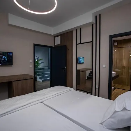 Griffon Bar Food Apartments Struga Extérieur photo