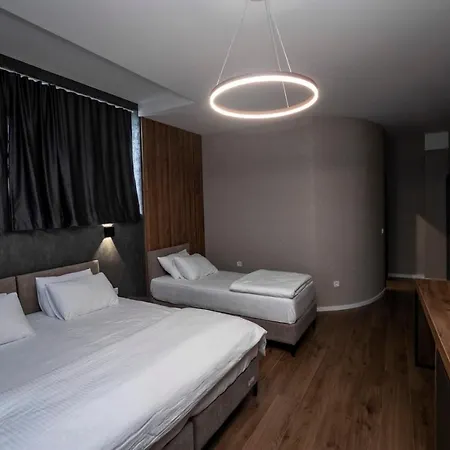 Griffon Bar Food Apartments Struga Extérieur photo