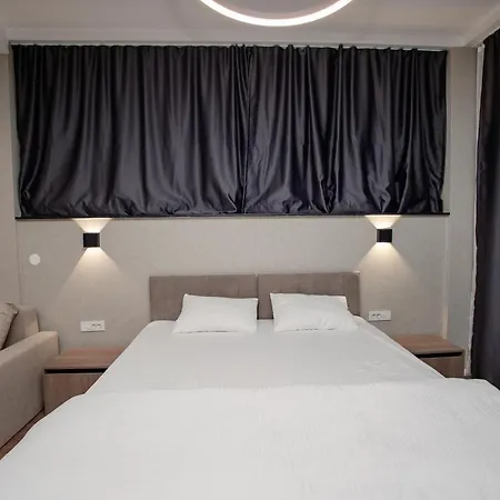 Griffon Bar Food Apartments Struga Extérieur photo
