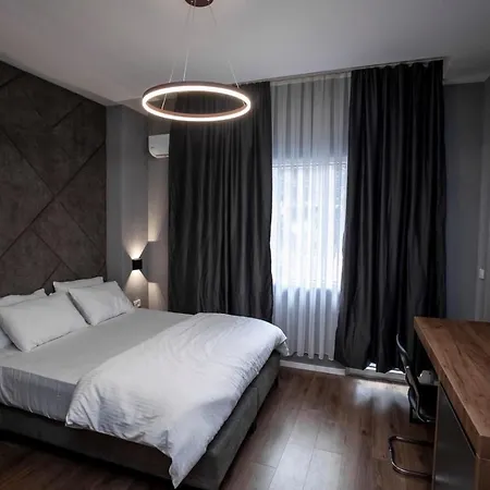 Griffon Bar Food Apartments Struga Extérieur photo