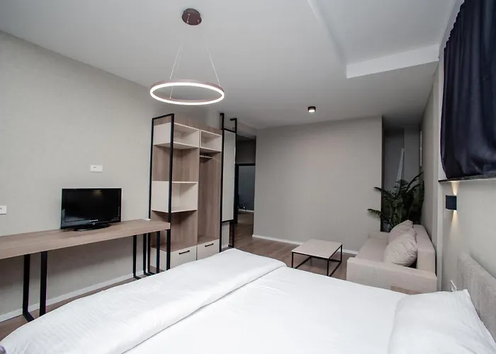 Griffon Bar Food Apartments