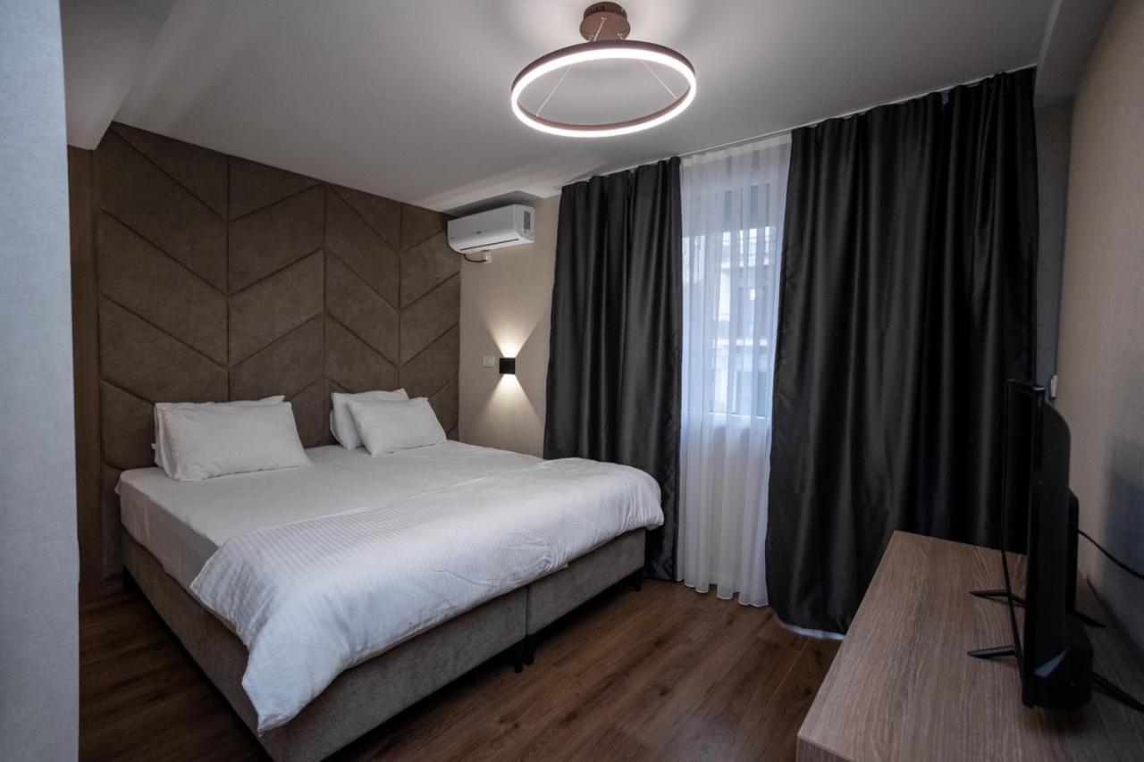 Griffon Bar Food Apartment Struga